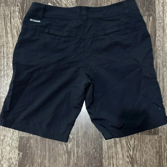Columbia Sportswear Company woman’s size 10 shorts - Picture 2 of 9